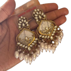 gold earrings